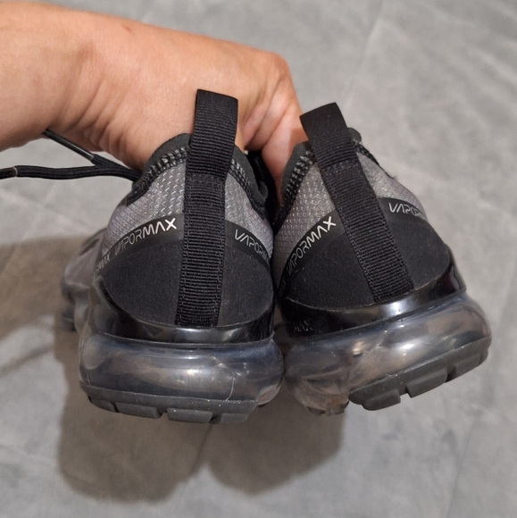 Nike Vapor Max Ghost Black Shoes - Picture 6 of 7